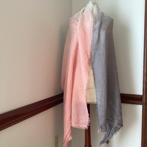 NEW! NORDSTROM WOOL BLEND OMBRE METALLIC FRINGE SCARF WRAP SHAWL PINK GRAY WHITE - Picture 2 of 5